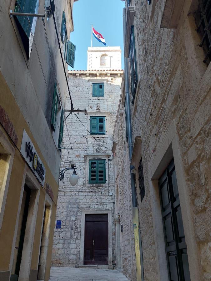Palace * Šibenik