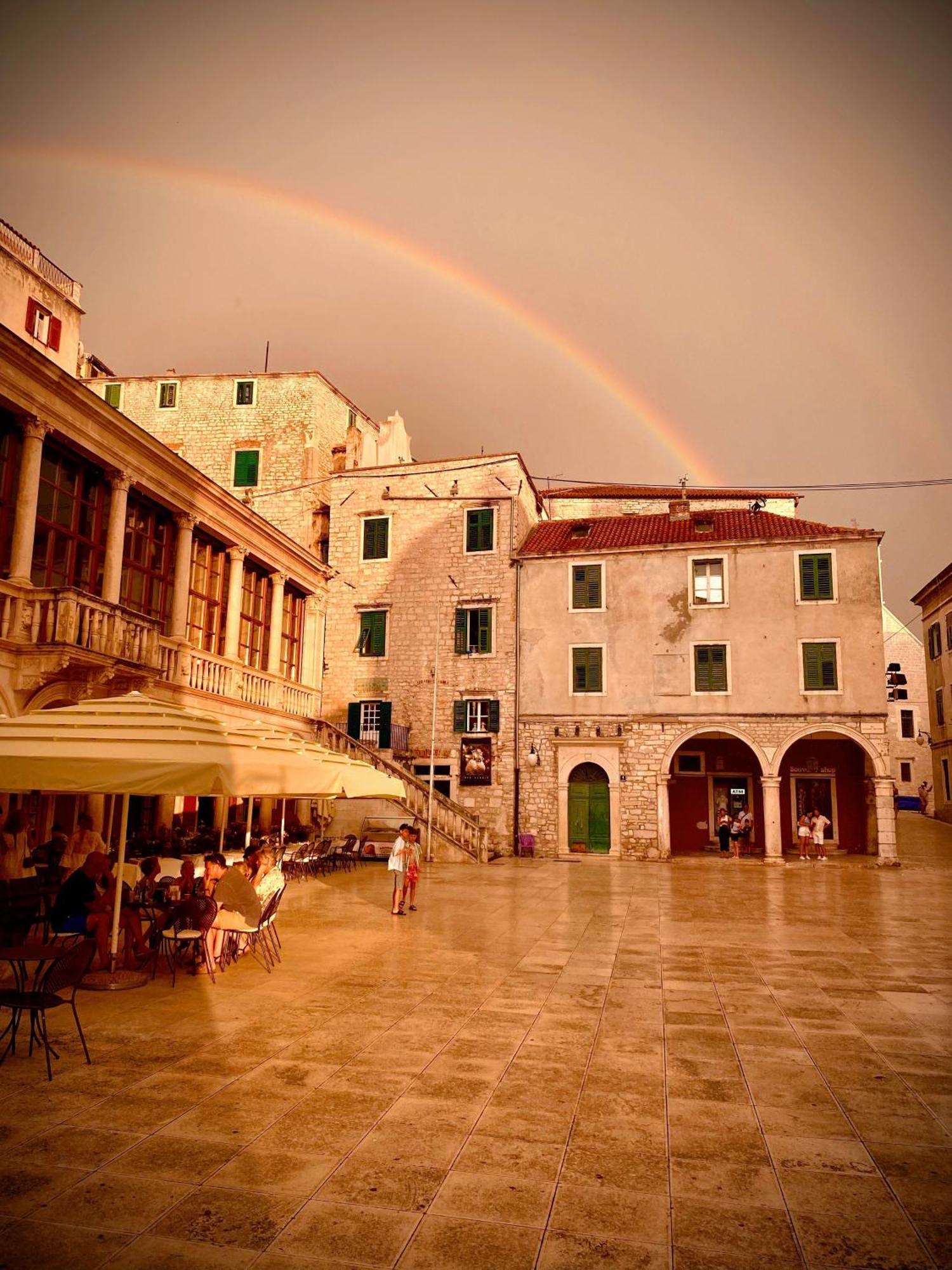 Palace * Šibenik